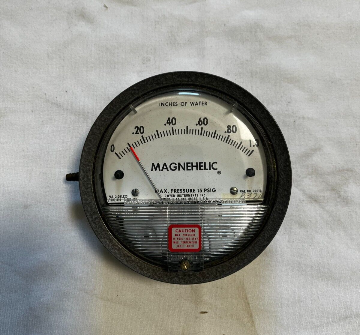 Magnehelic Differential Pressure Gage Model 2001