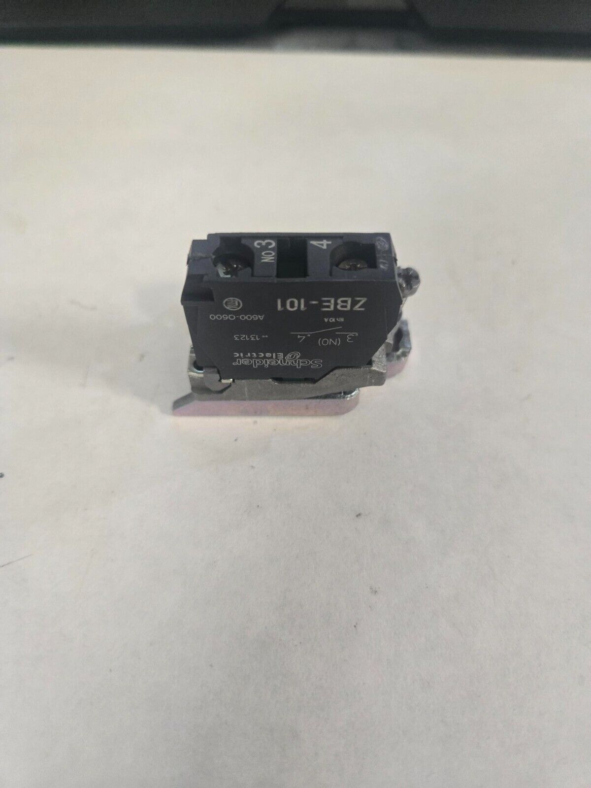 SCHNEIDER ELECTRIC ZB4BZ101 Contact Block